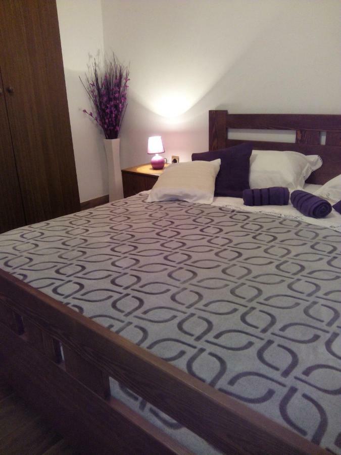 Apartment Artusi Pula Luaran gambar