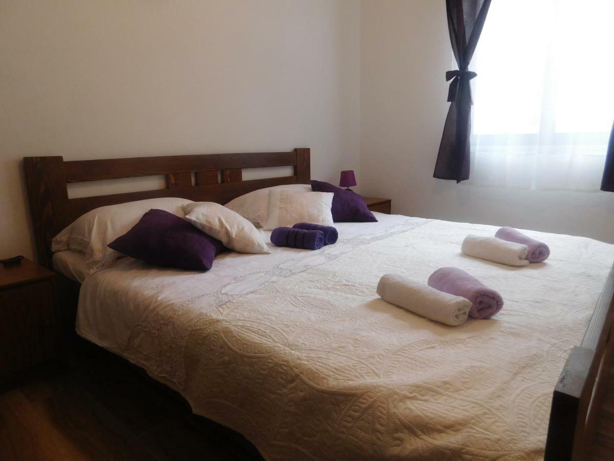 Apartment Artusi Pula Luaran gambar